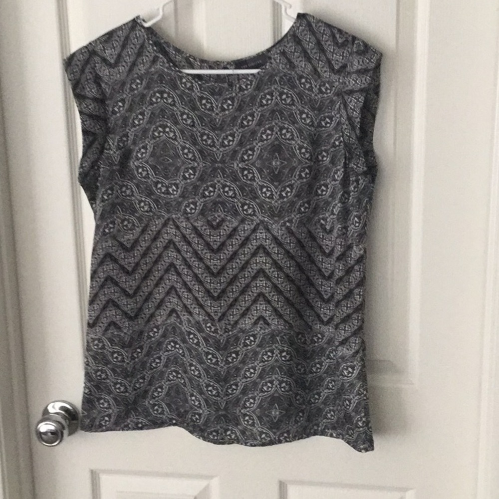 Sleeveless Blouse